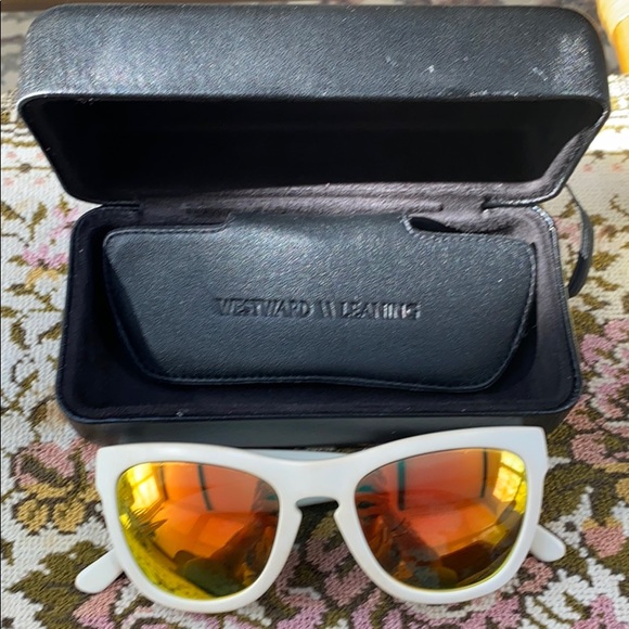 Westward leaning Sunglasses